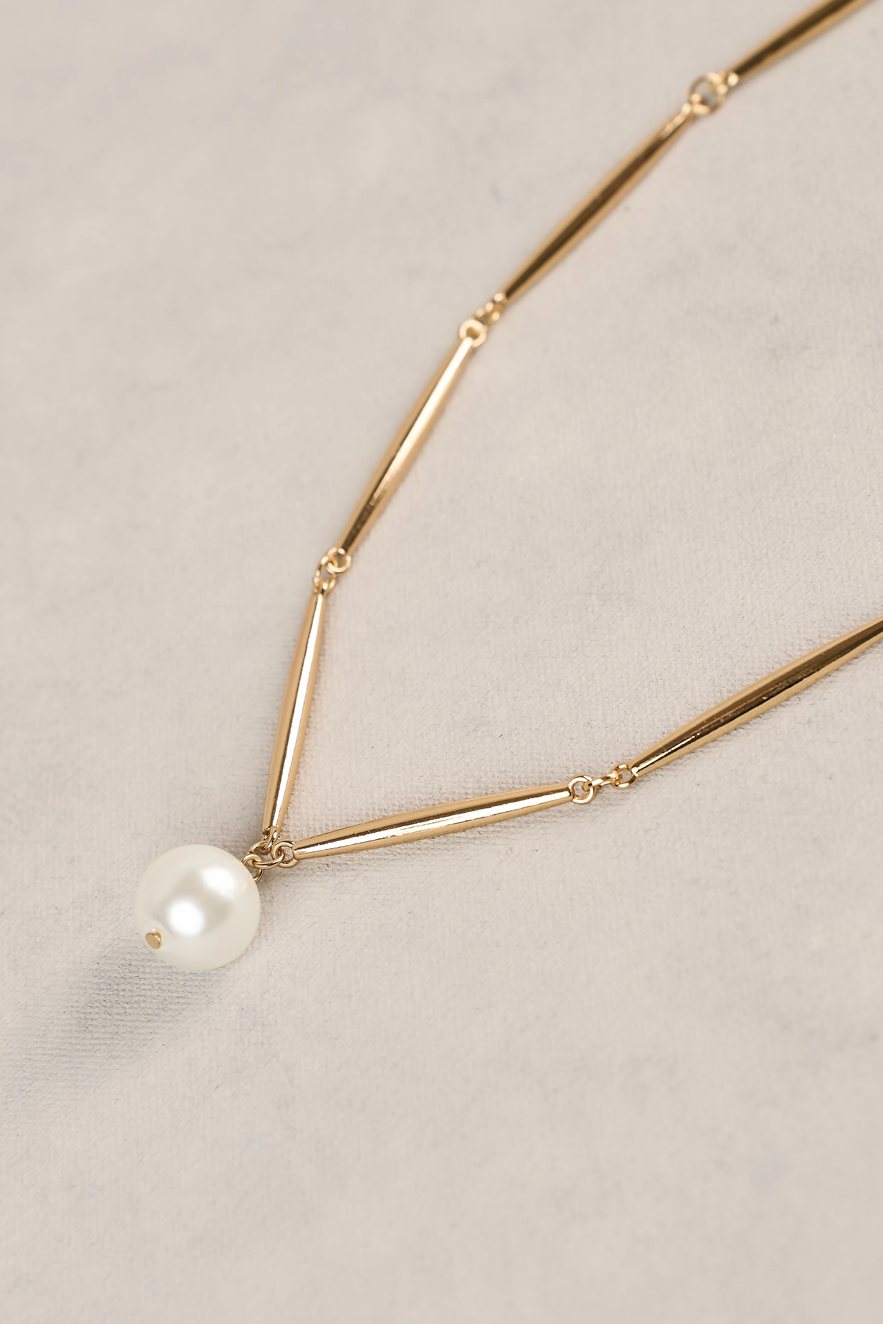 Bar Chain Pearl Necklace - Gold - Image 5