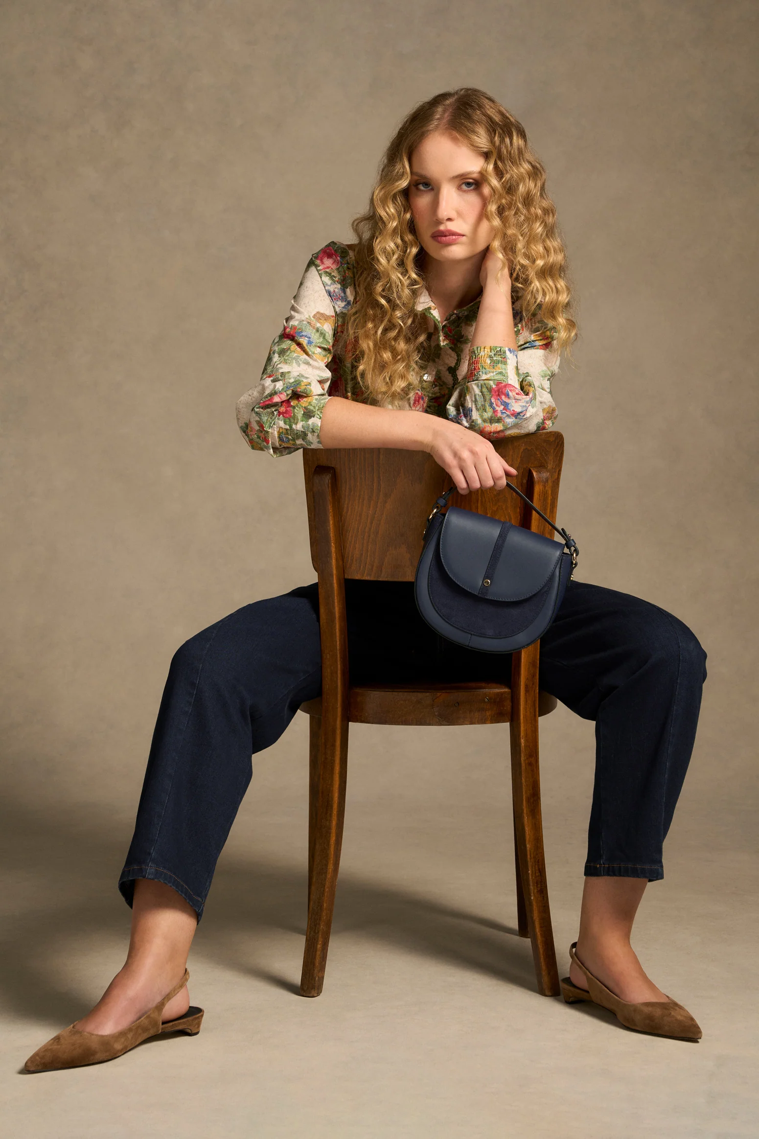 Ruffle Detail Shirt – Chateaux Print - Image 6