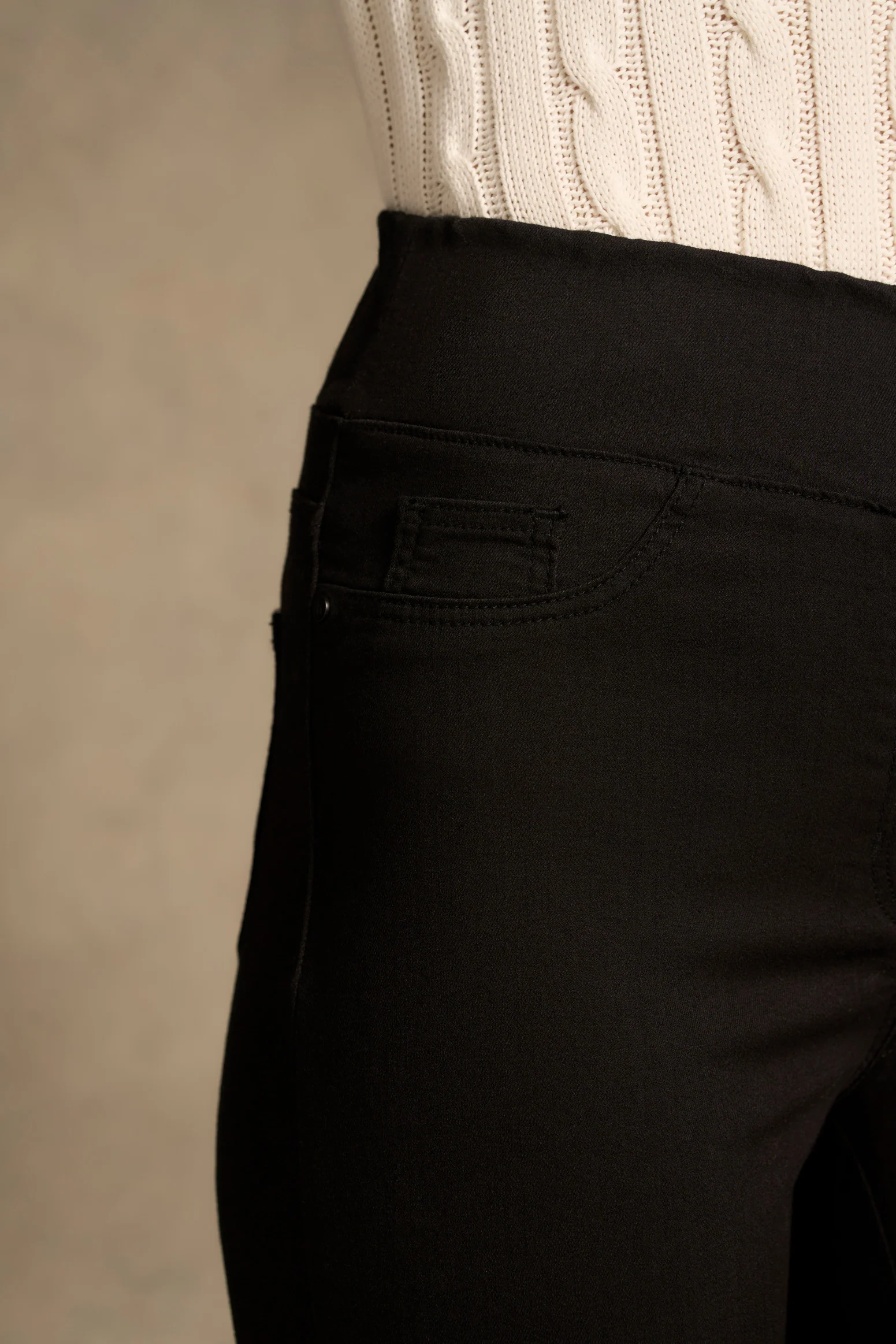 Bengajean® 3/4 Slim Leg - Black - Image 3