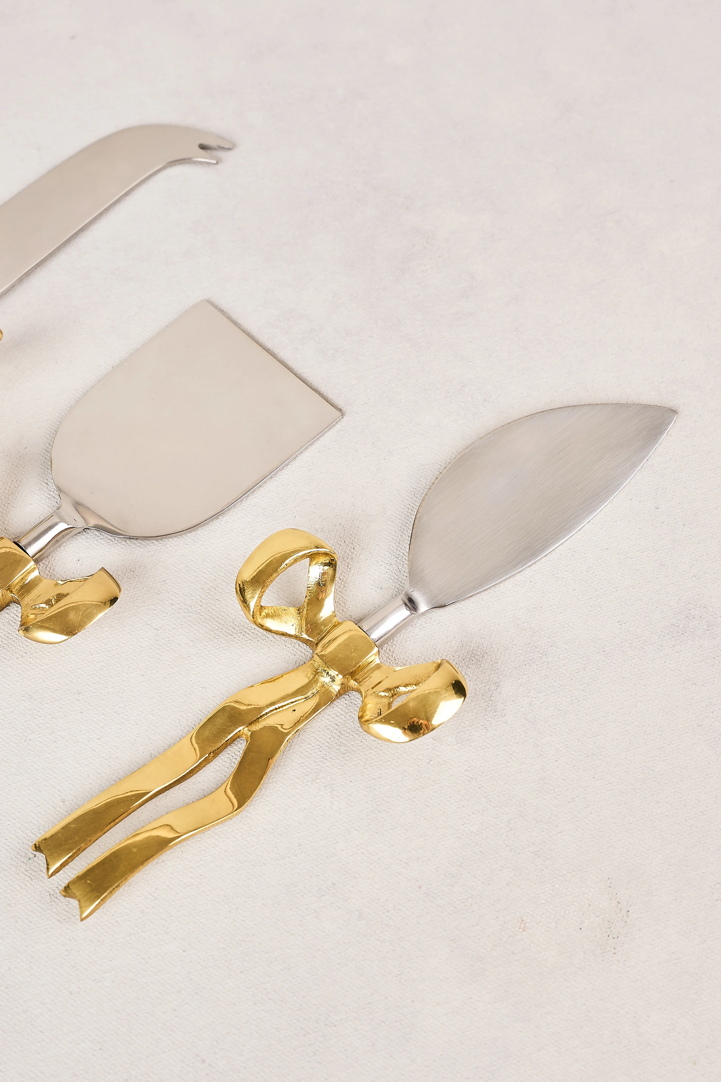 Bow Cheese Knives Set - Image 3