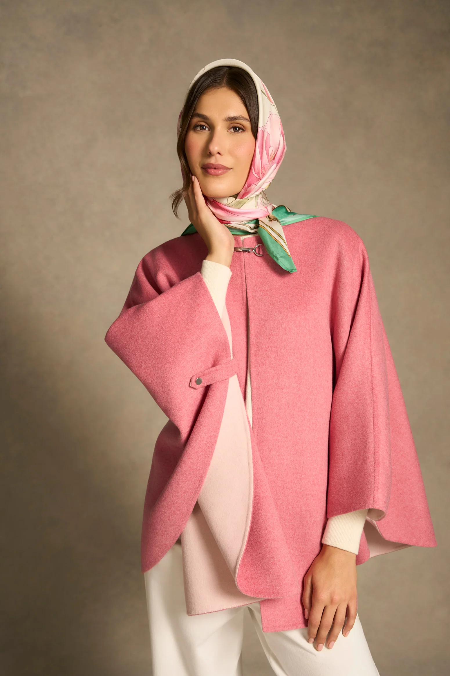 Catriona Cape - Pink - Image 2