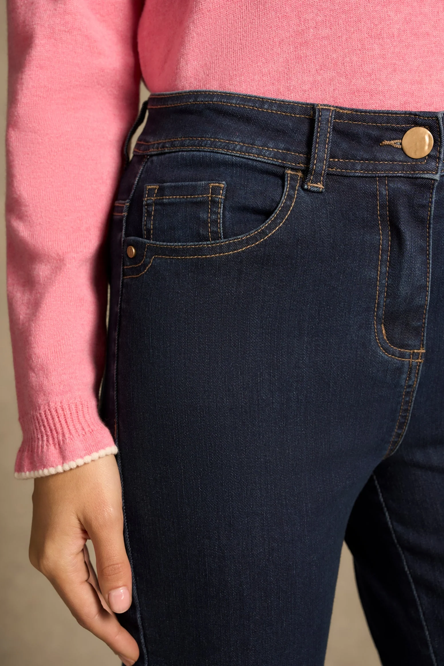 Classique 25 Turn Up Jeans - Denim Mid Wash - Image 4