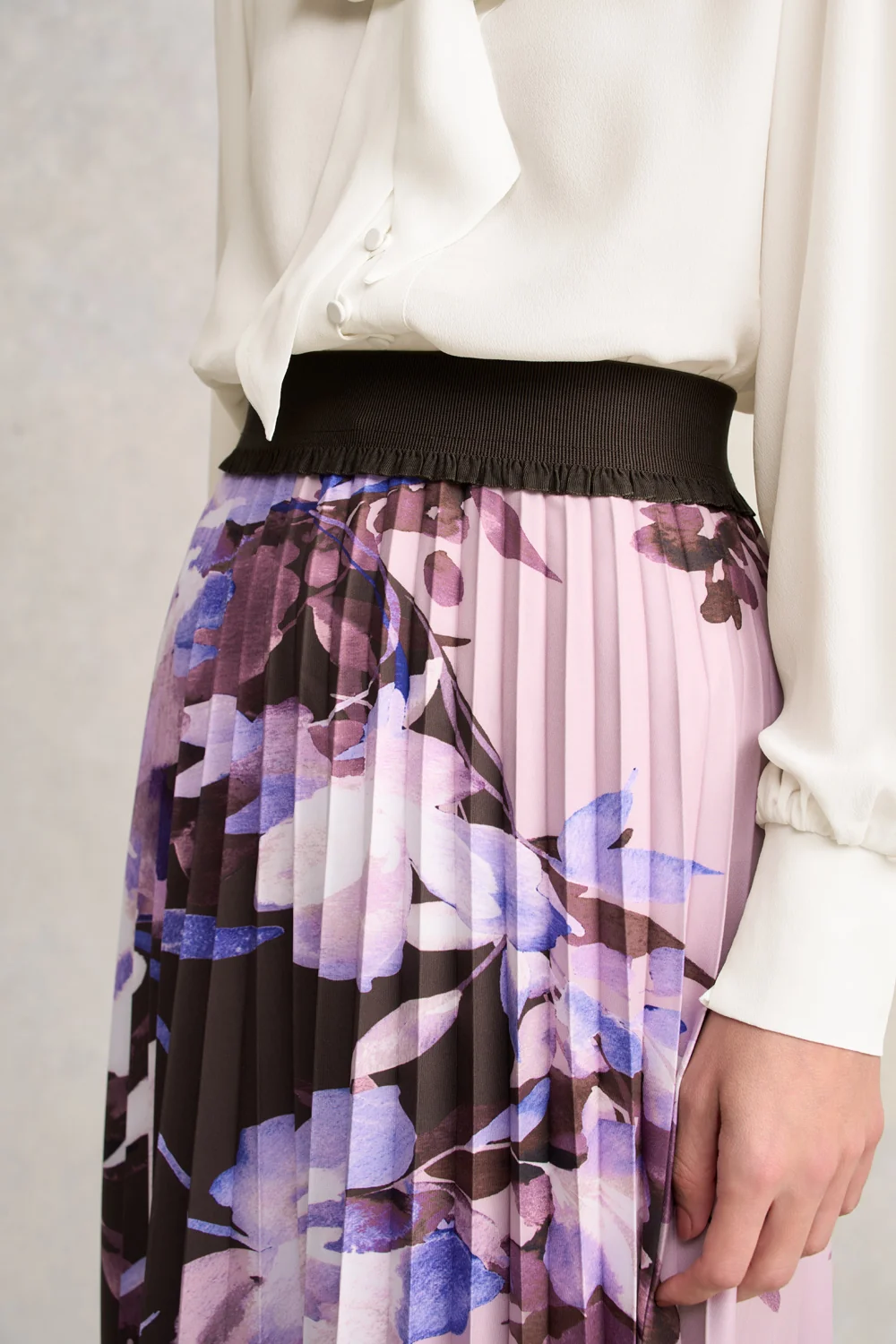 Pleated Midi Skirt - Floral Print - Image 4