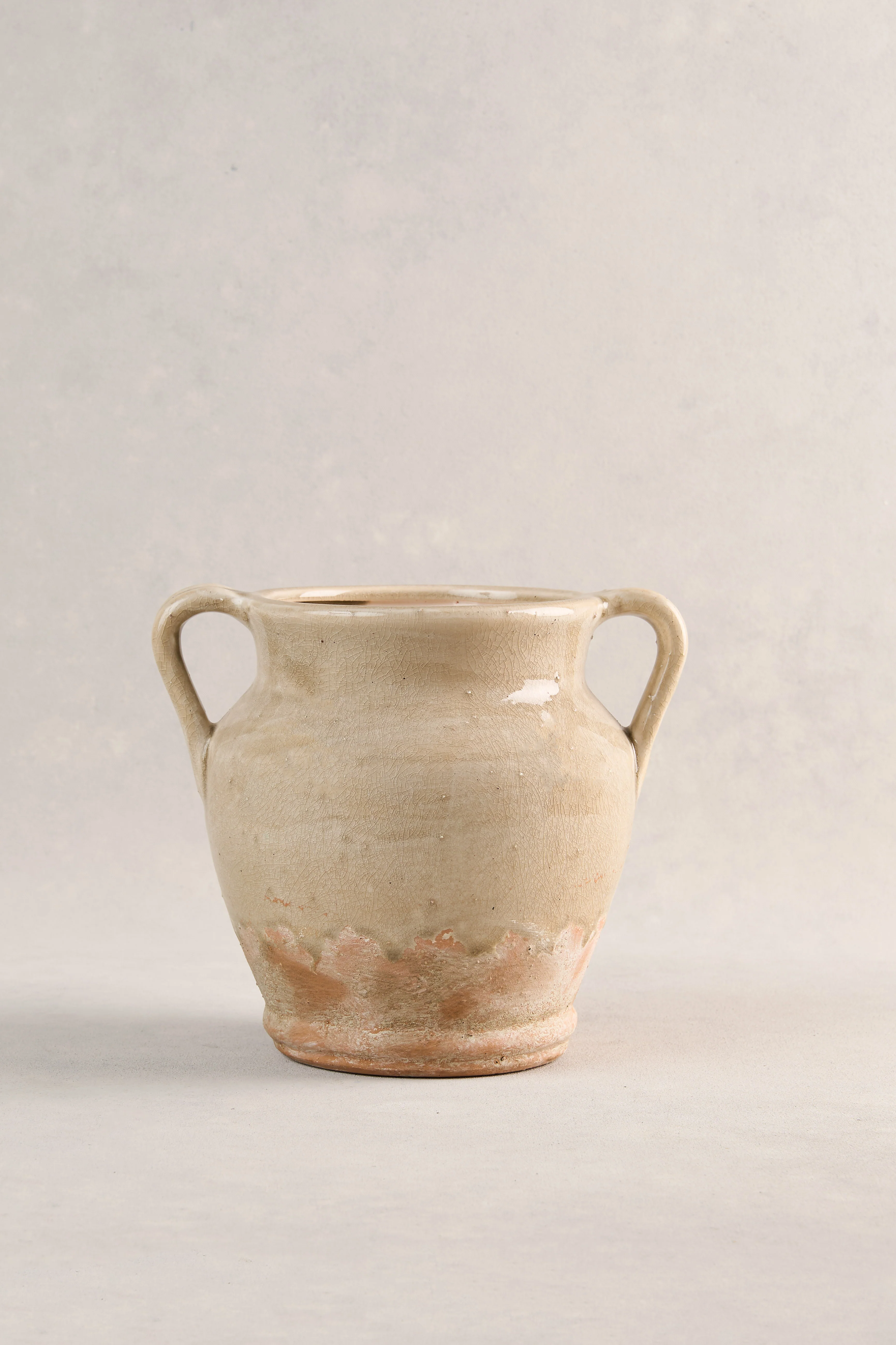 Chari Pot