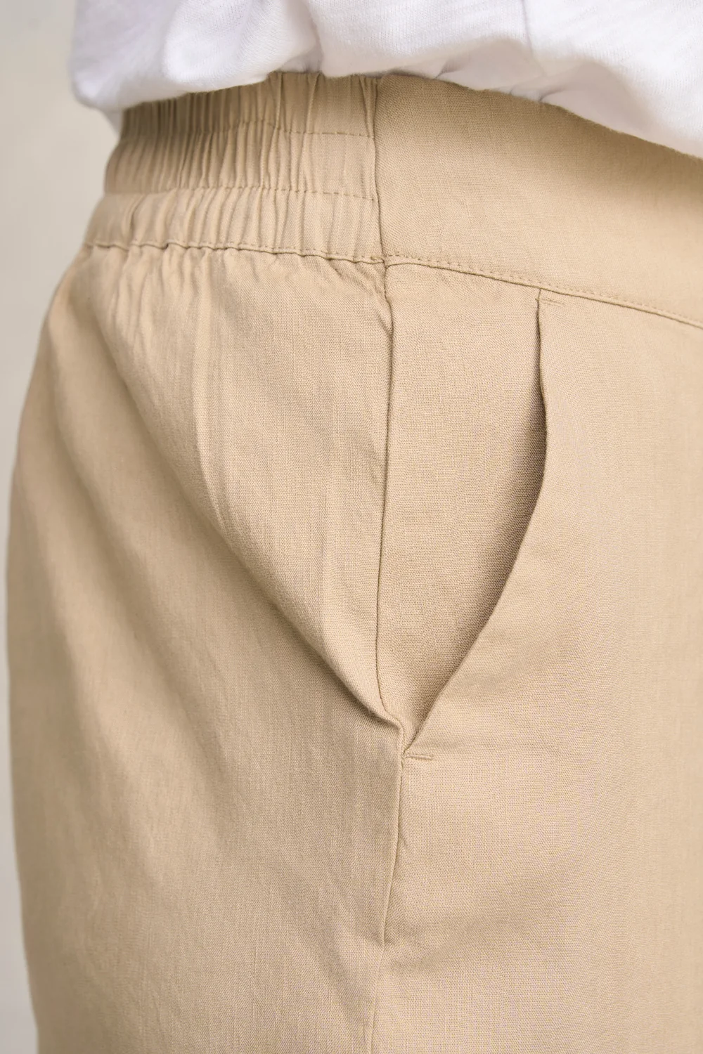 Curved Hem Linen Pant - Flax - Image 4