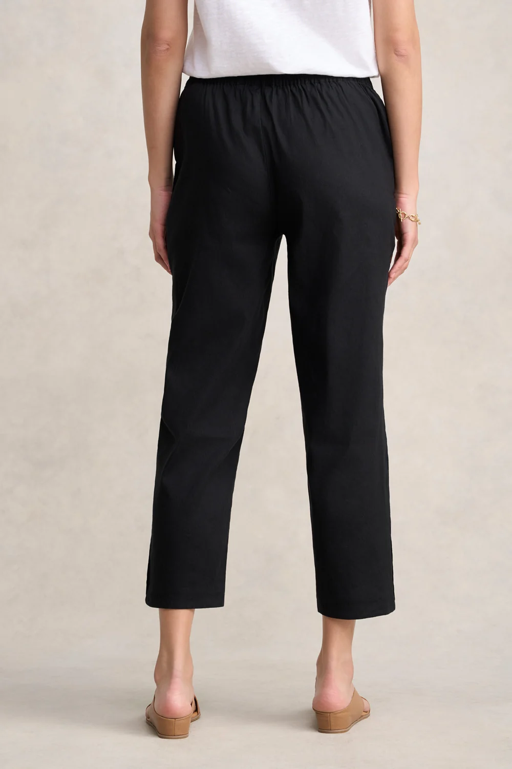 Curved Hem Linen Pant - Black - Image 5