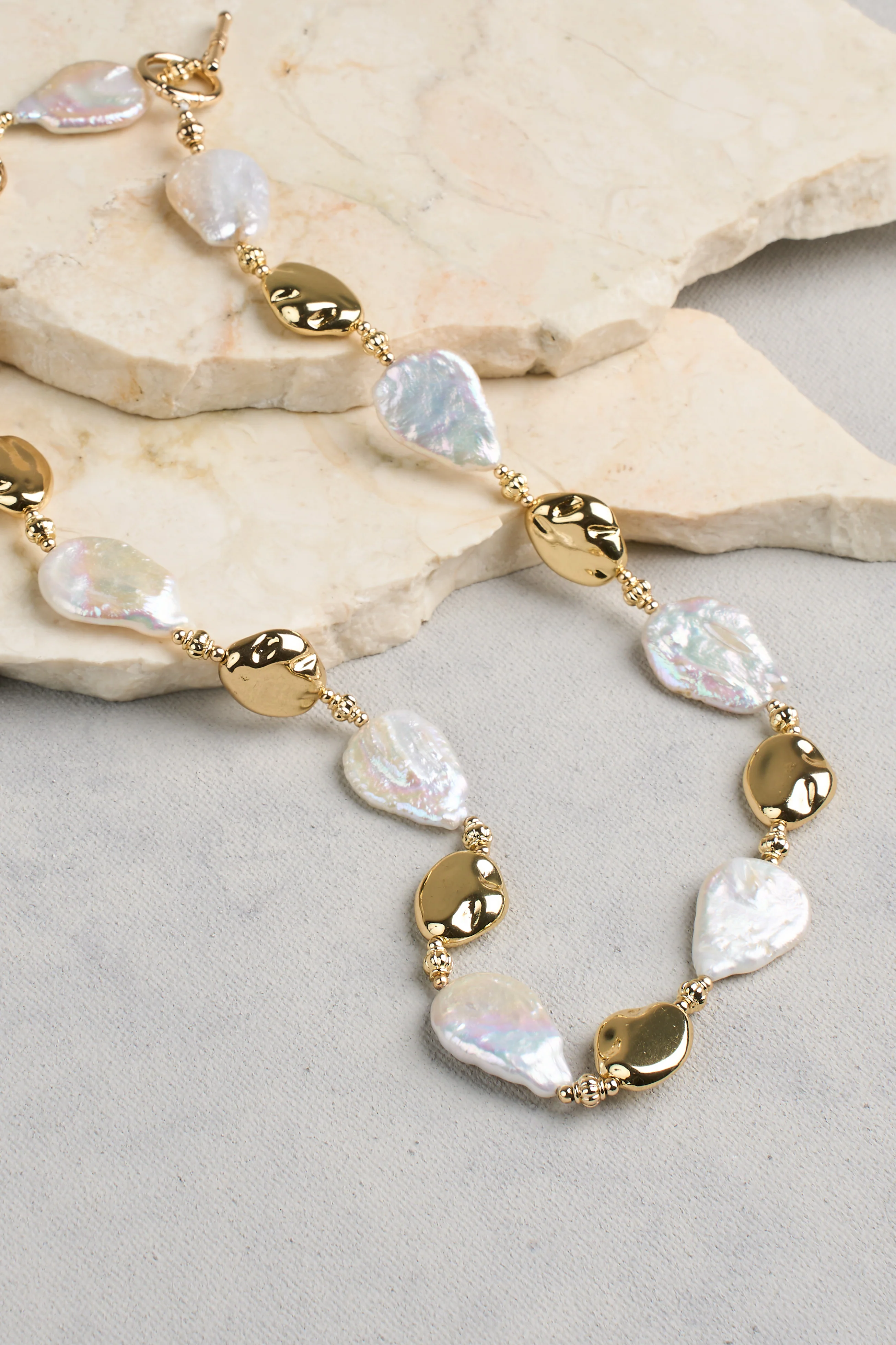 Flat Pearl Necklace - Gold