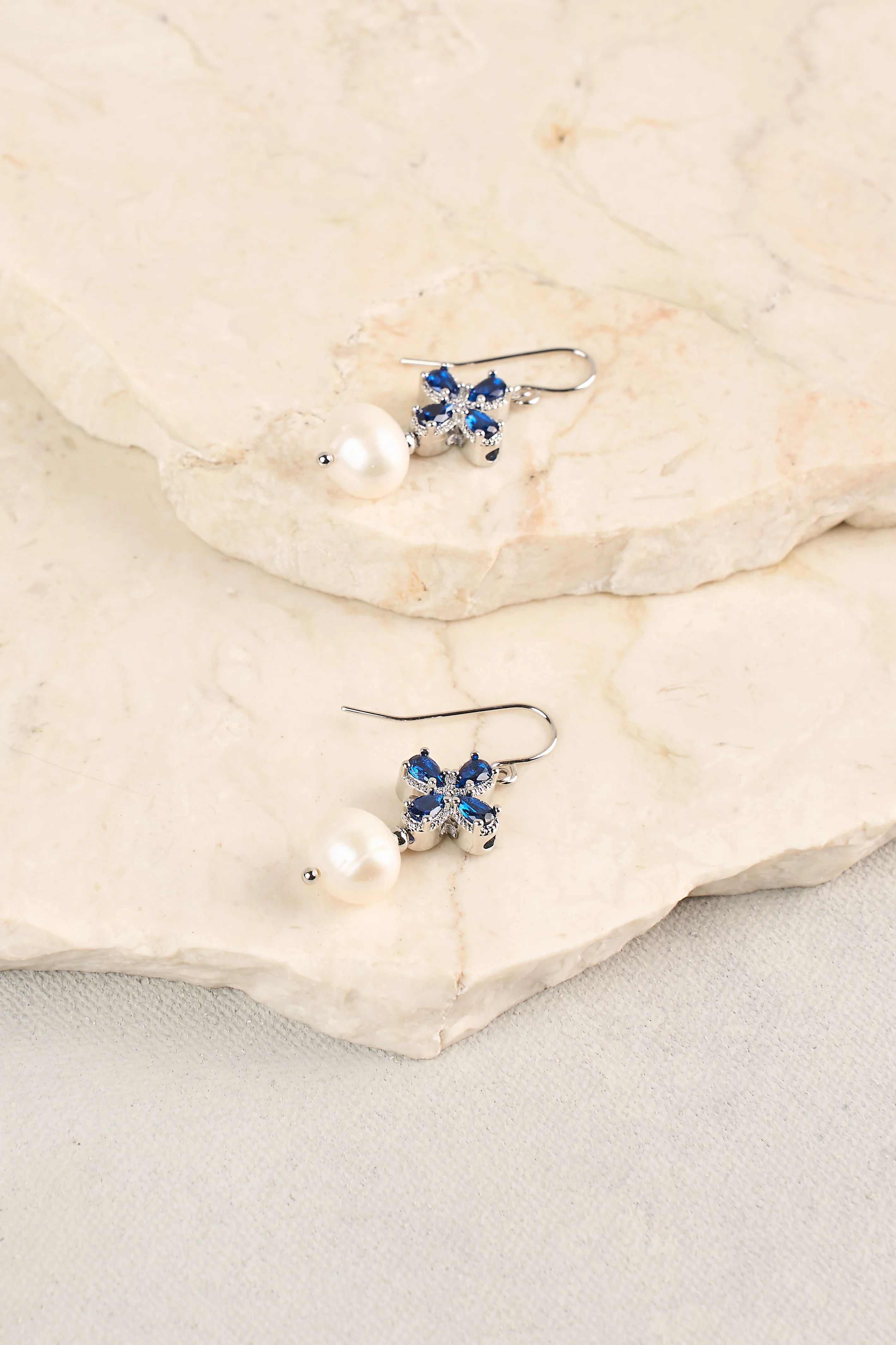 Pearl Link Clover Droplets - Blue