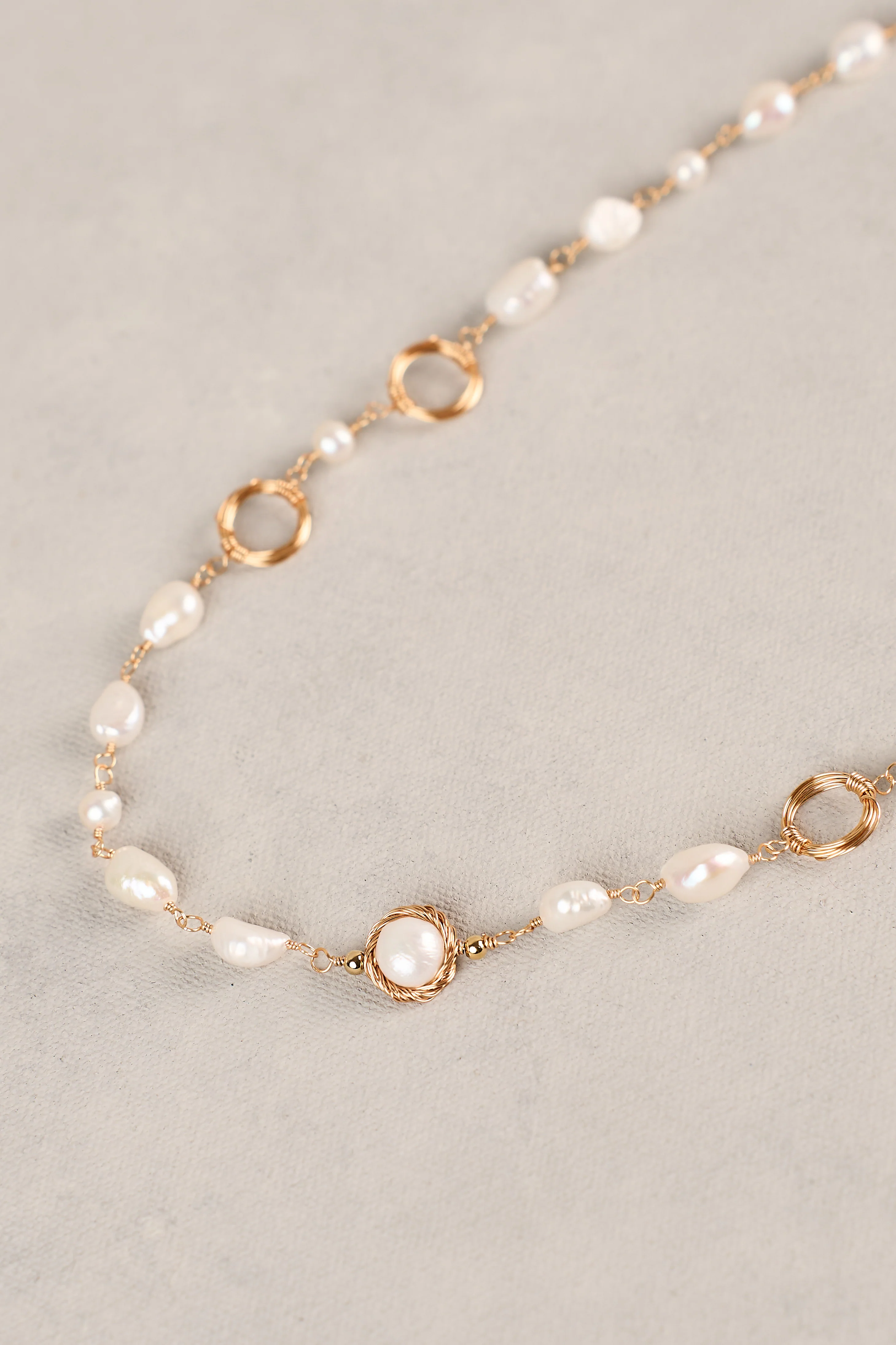Freshwater Pearl Necklace - Gold - Image 5