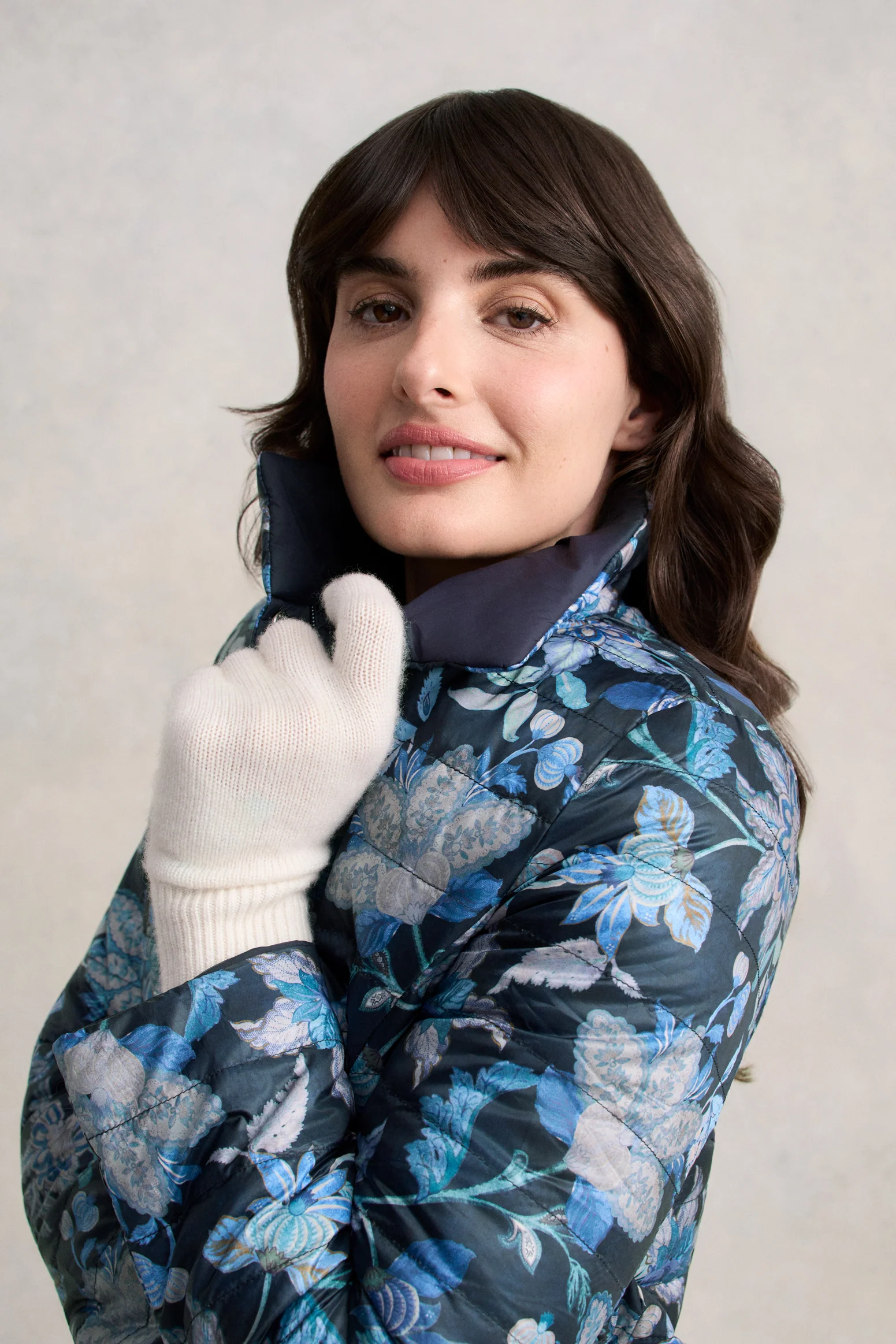 Knitted Gloves - Cream - Image 2