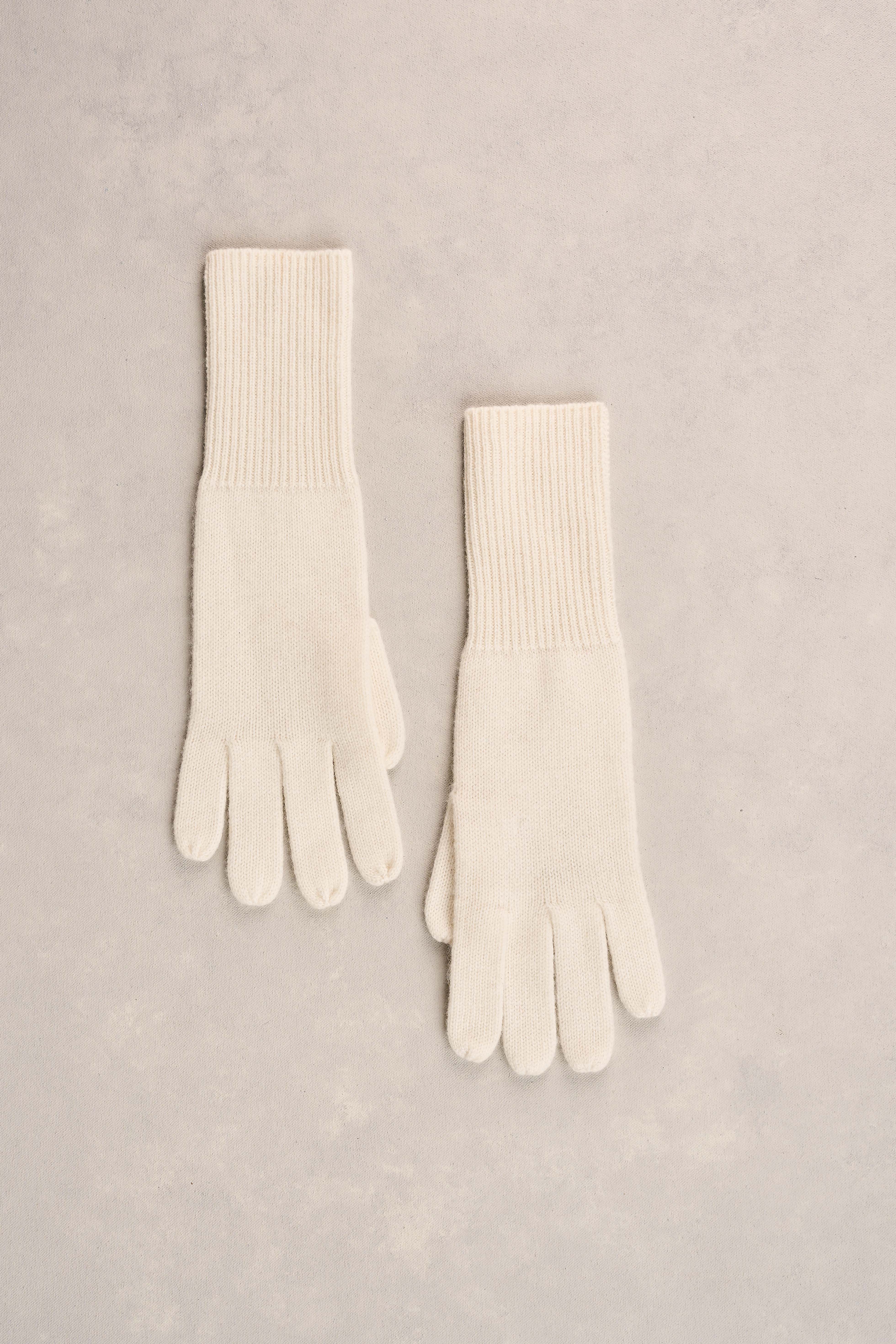 Knitted Gloves - Cream - Image 4