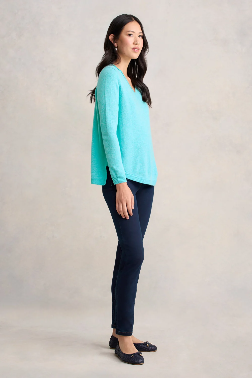 Merino V-Neck Jumper - Turquoise - Image 4