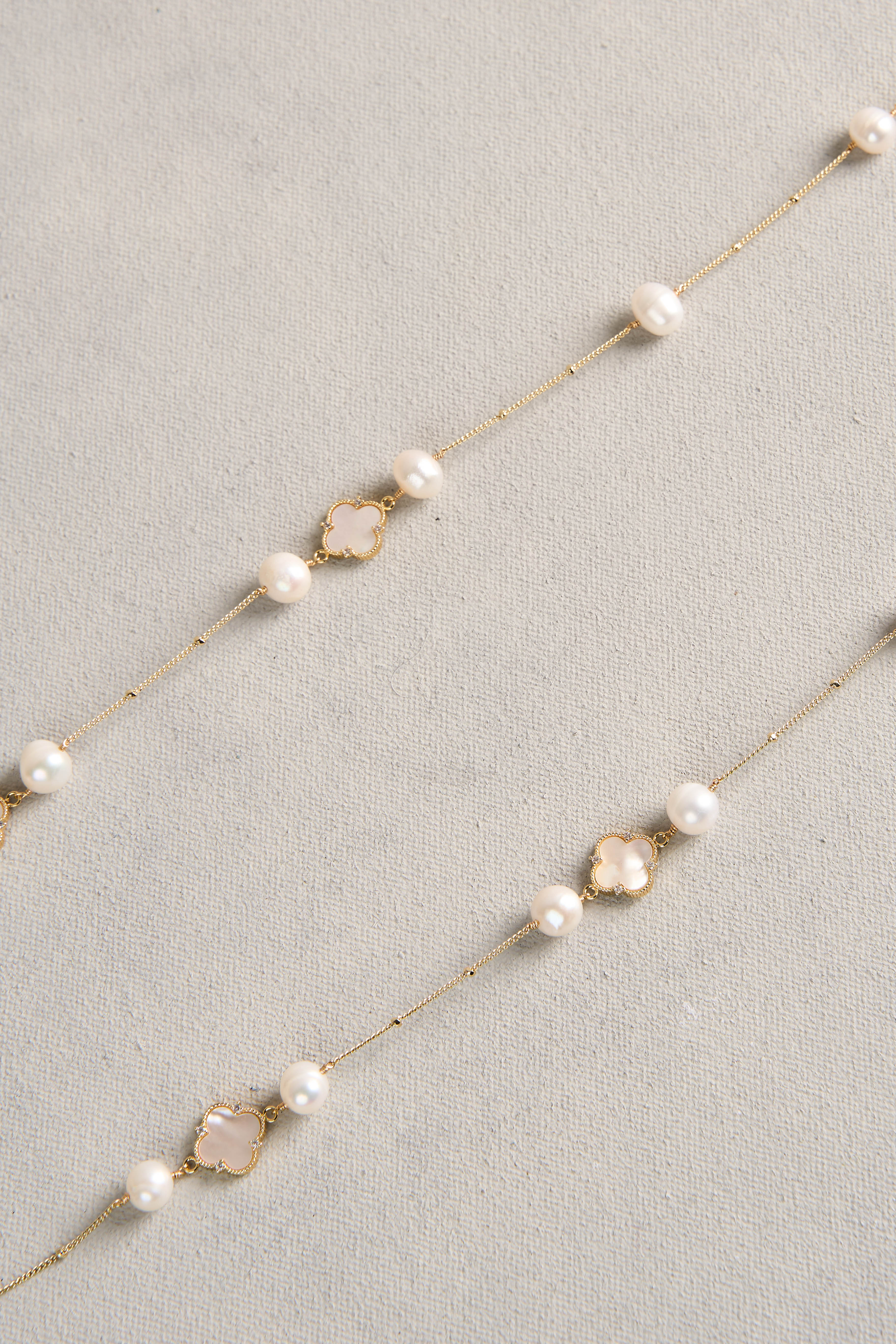Long Pearl Clover Necklace - Mother of Pearl - Image 3