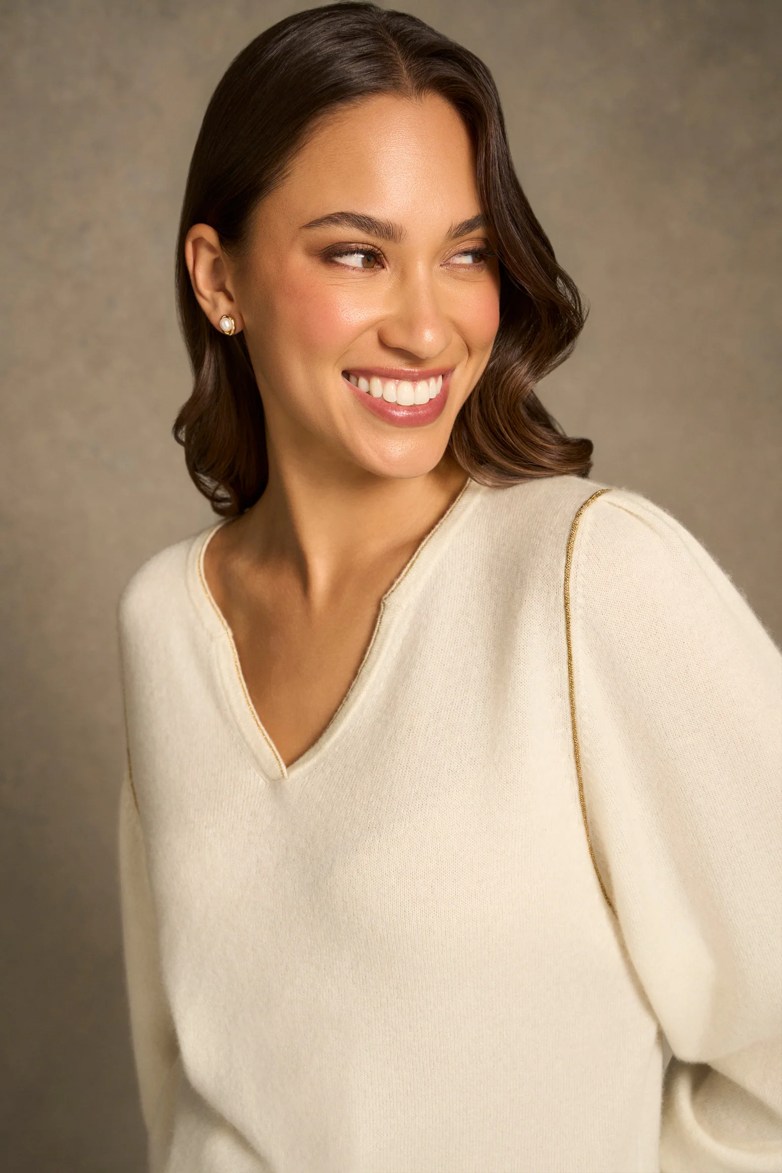 Cashmere Gold Detail Knit - Cream - Image 5