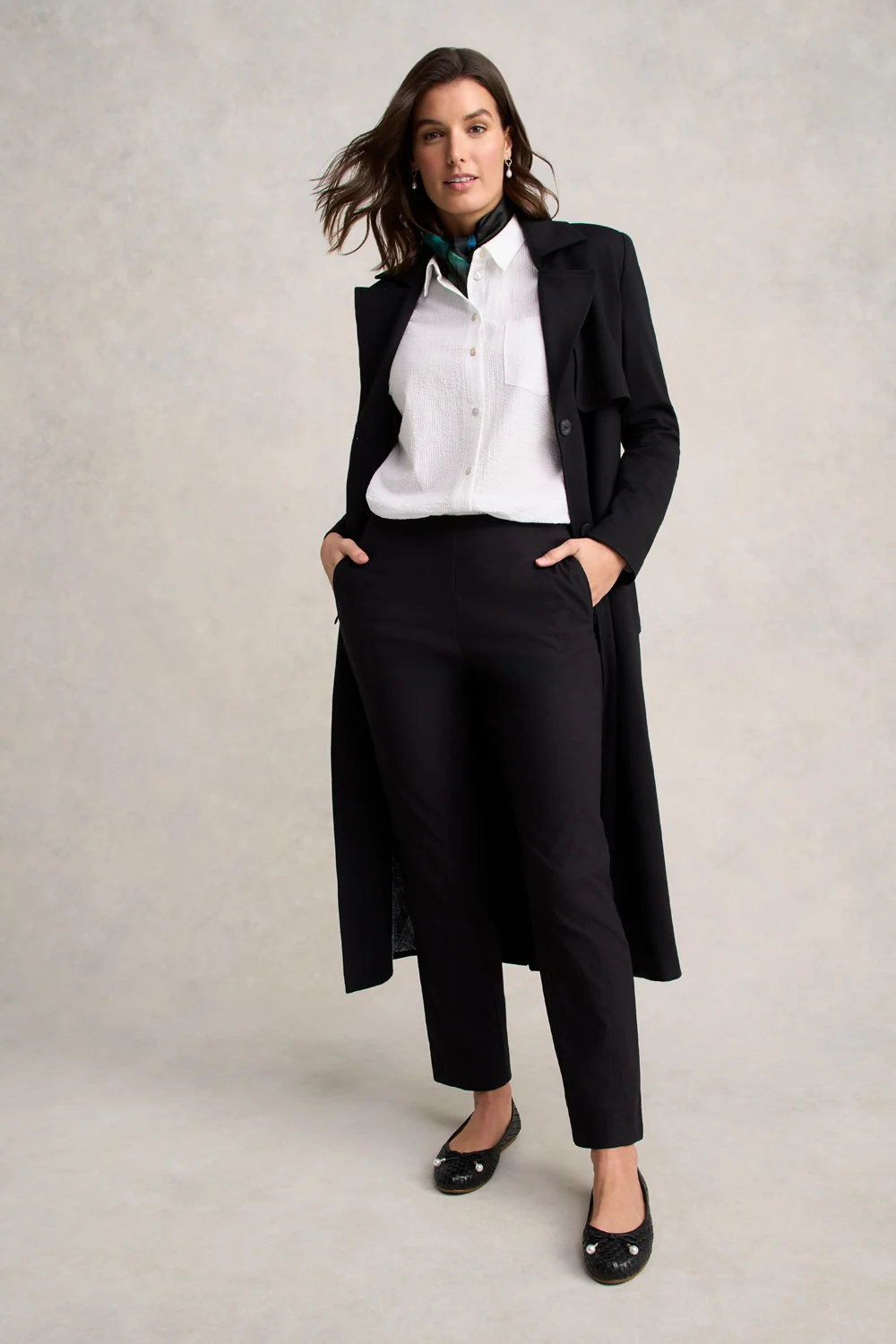 Seam Detail Tapered Pant – Black - Image 2