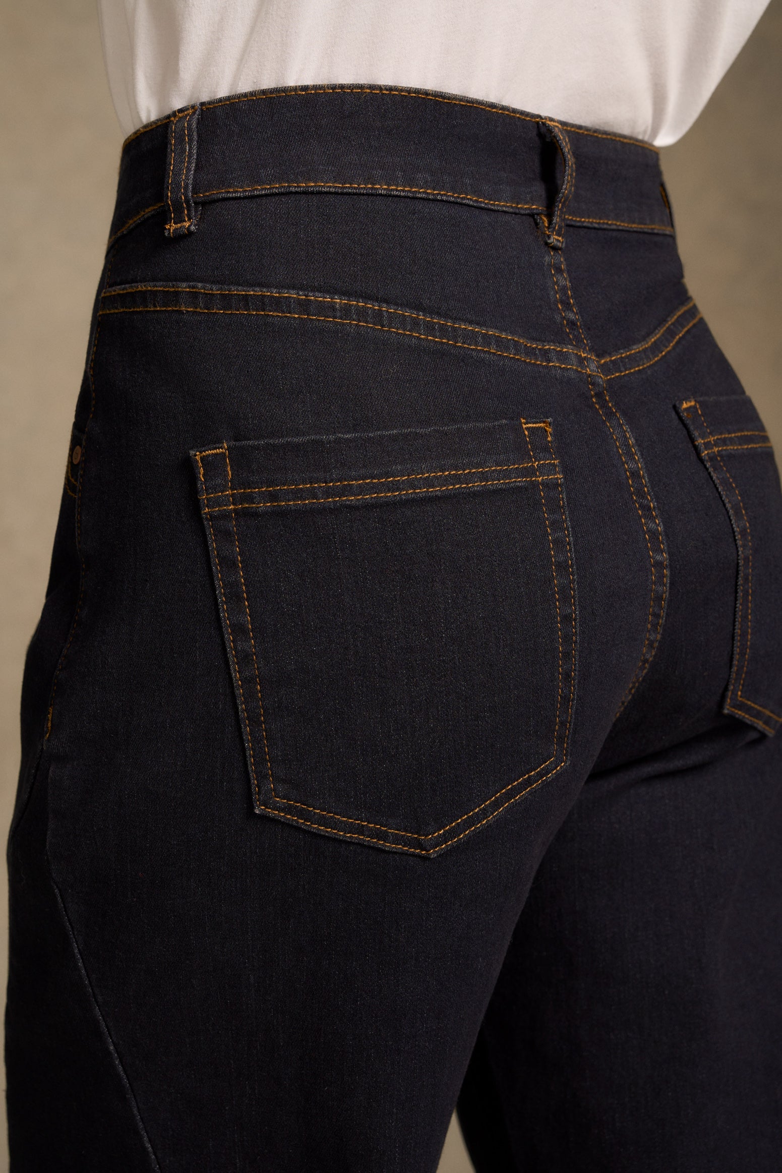 Barrel Leg Jean - Dark Denim - Image 5