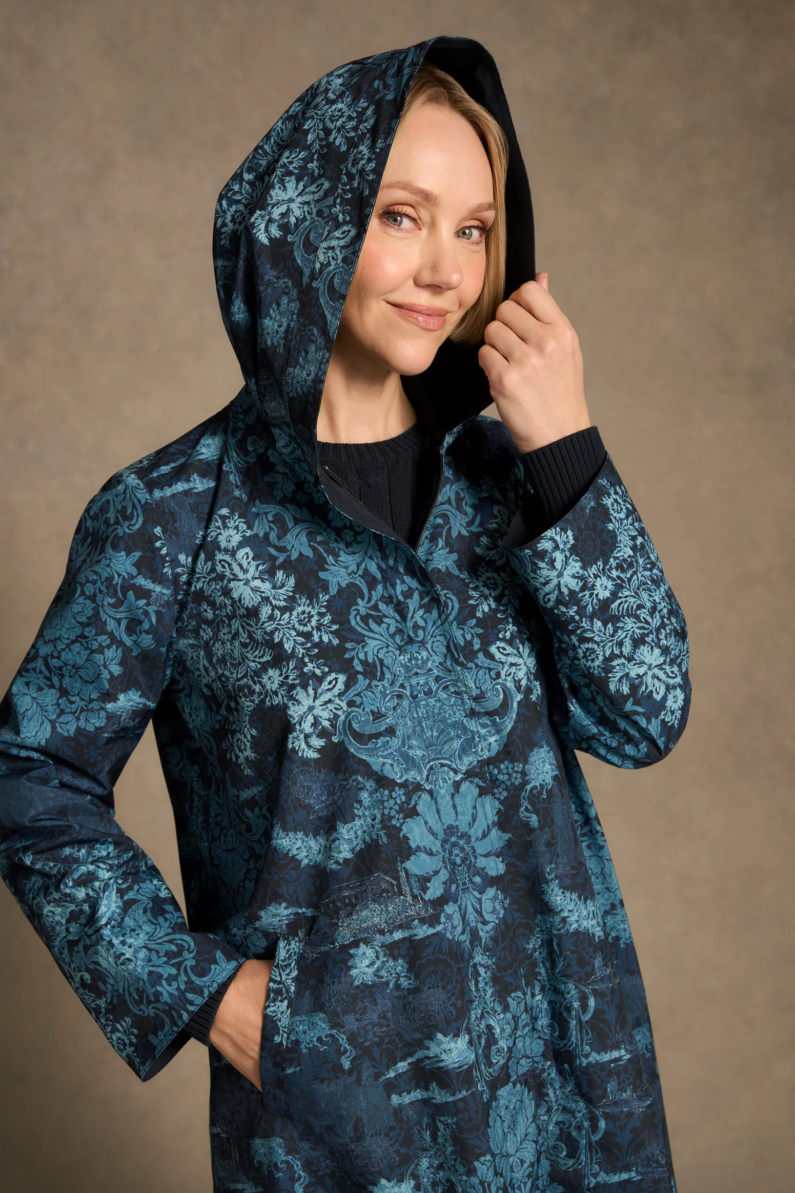 Printed Reversible Raincoat – Ink Baroque Print - Image 4
