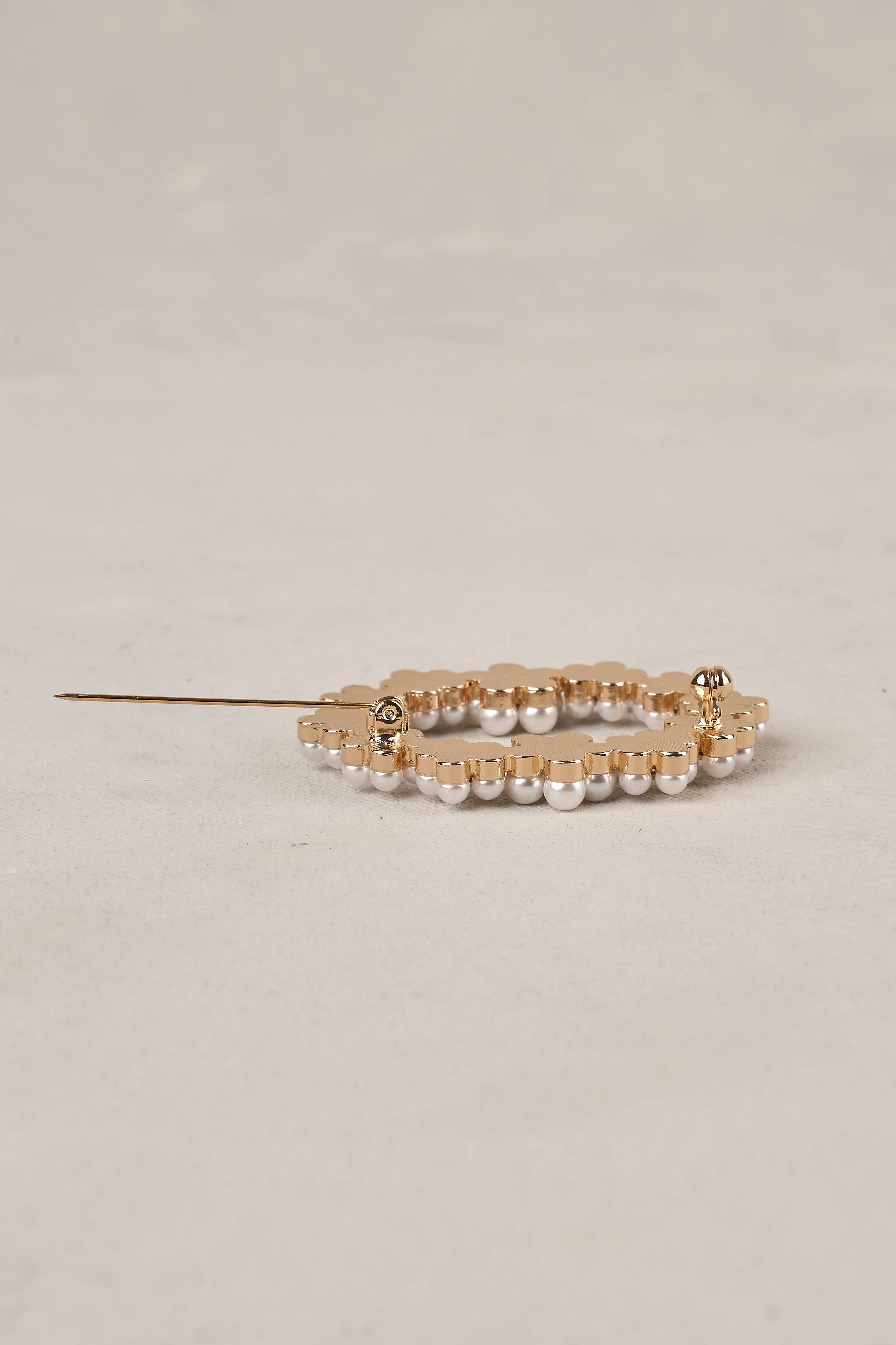 Pearl Wreath Brooch - Cream - Image 4