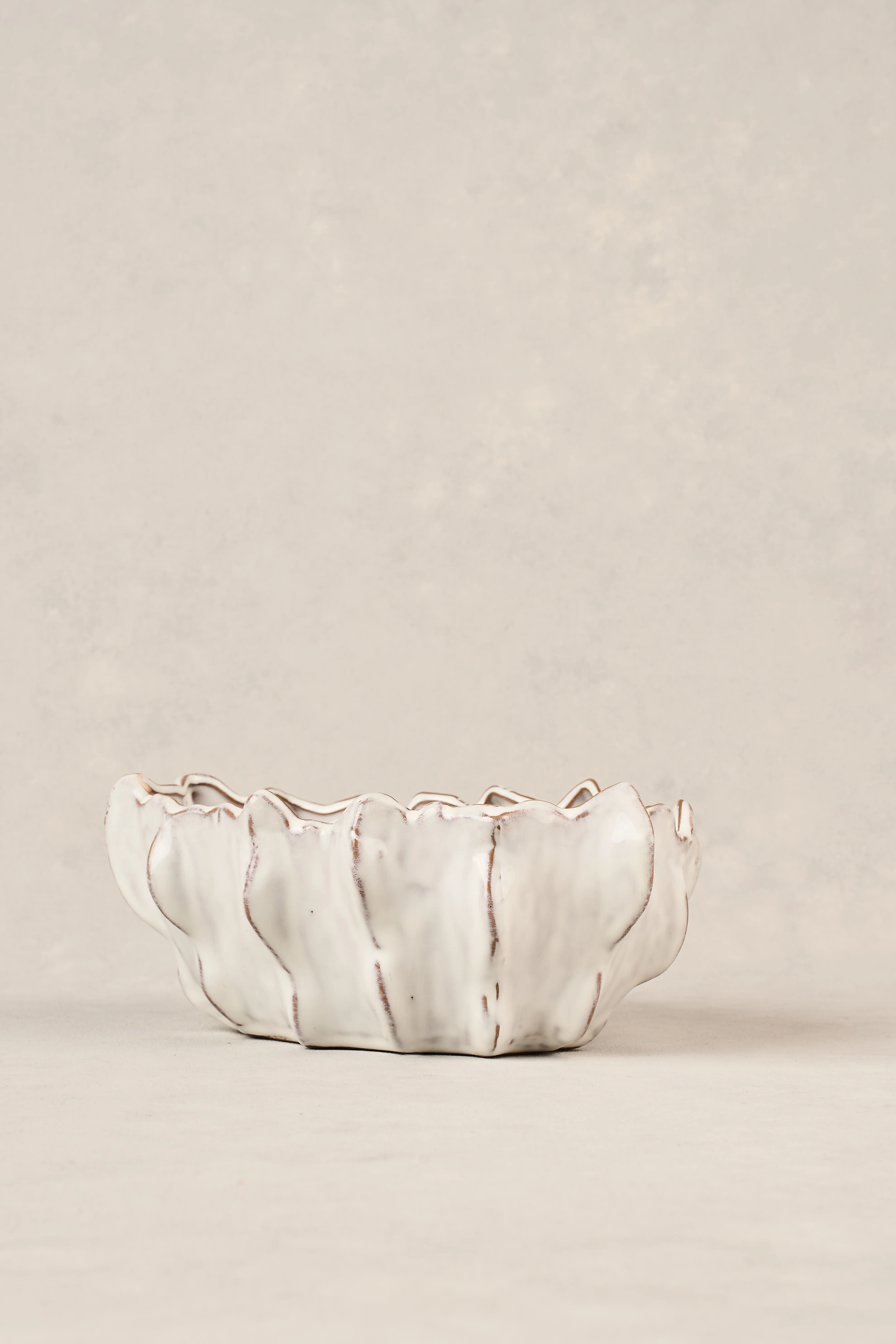 Scalloped Ceramic Bowl - Image 2