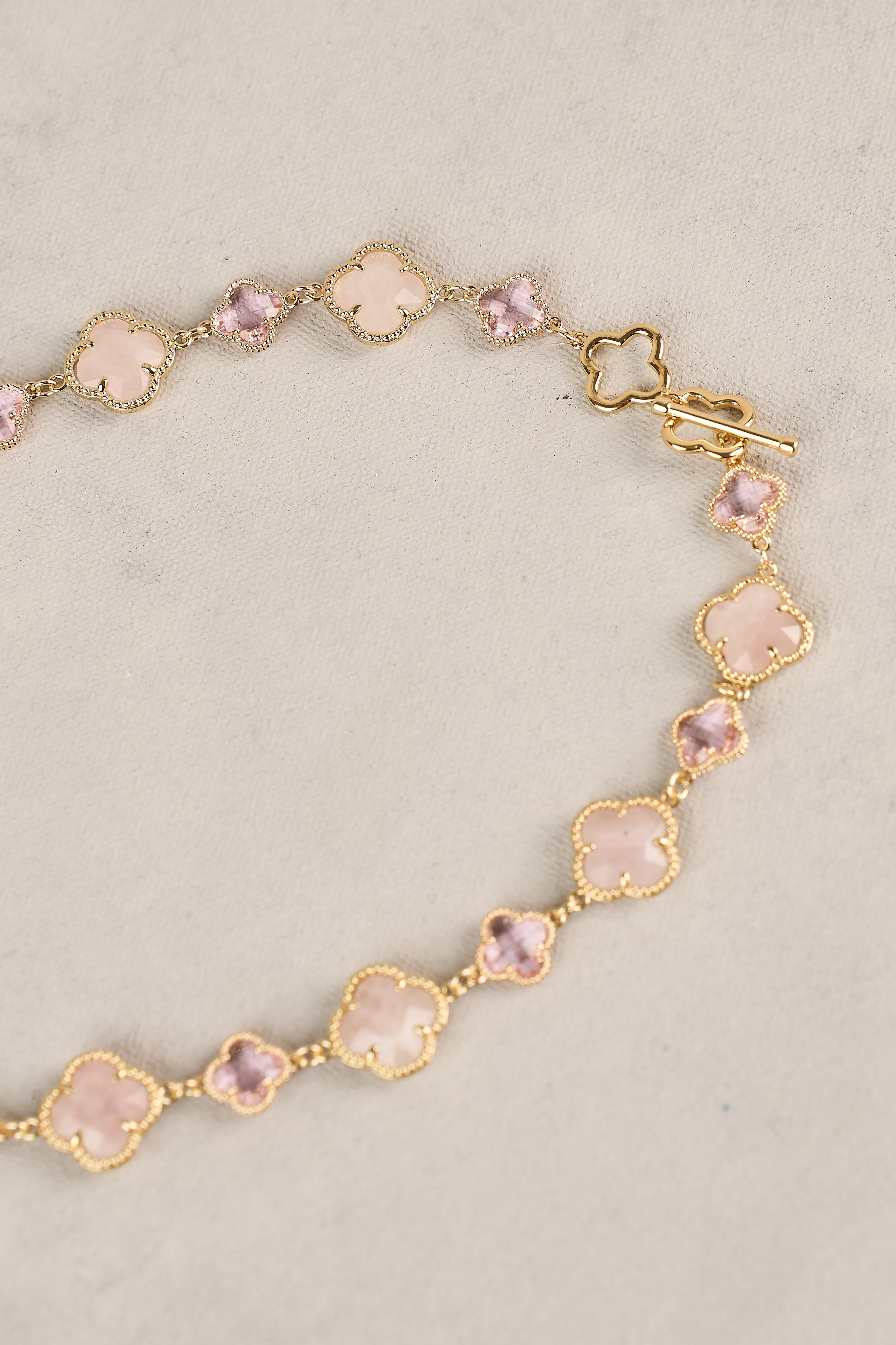 Short Clover Necklace - Light Pink - Image 4