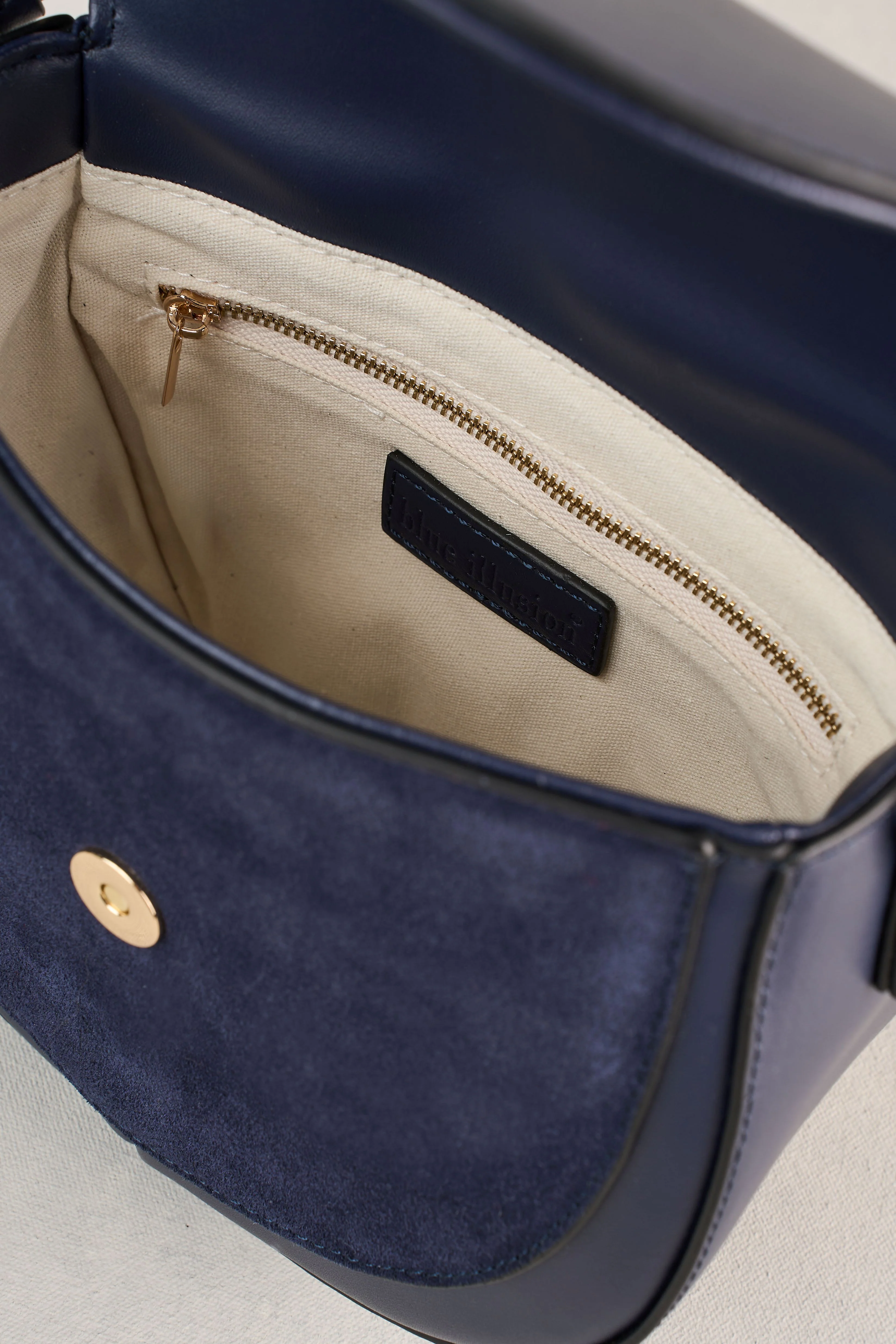 Spliced Cross Body Bag - Navy - Image 7